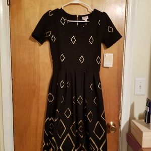 Elegant Amelia small